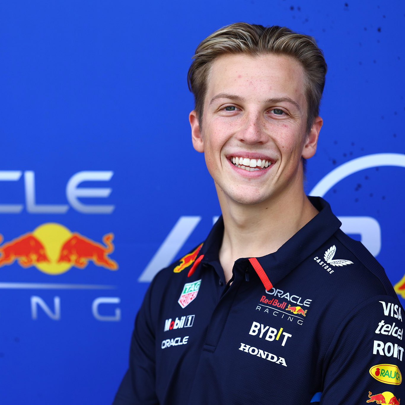 红牛二队翻盘哈斯车队，佩雷兹高光表现