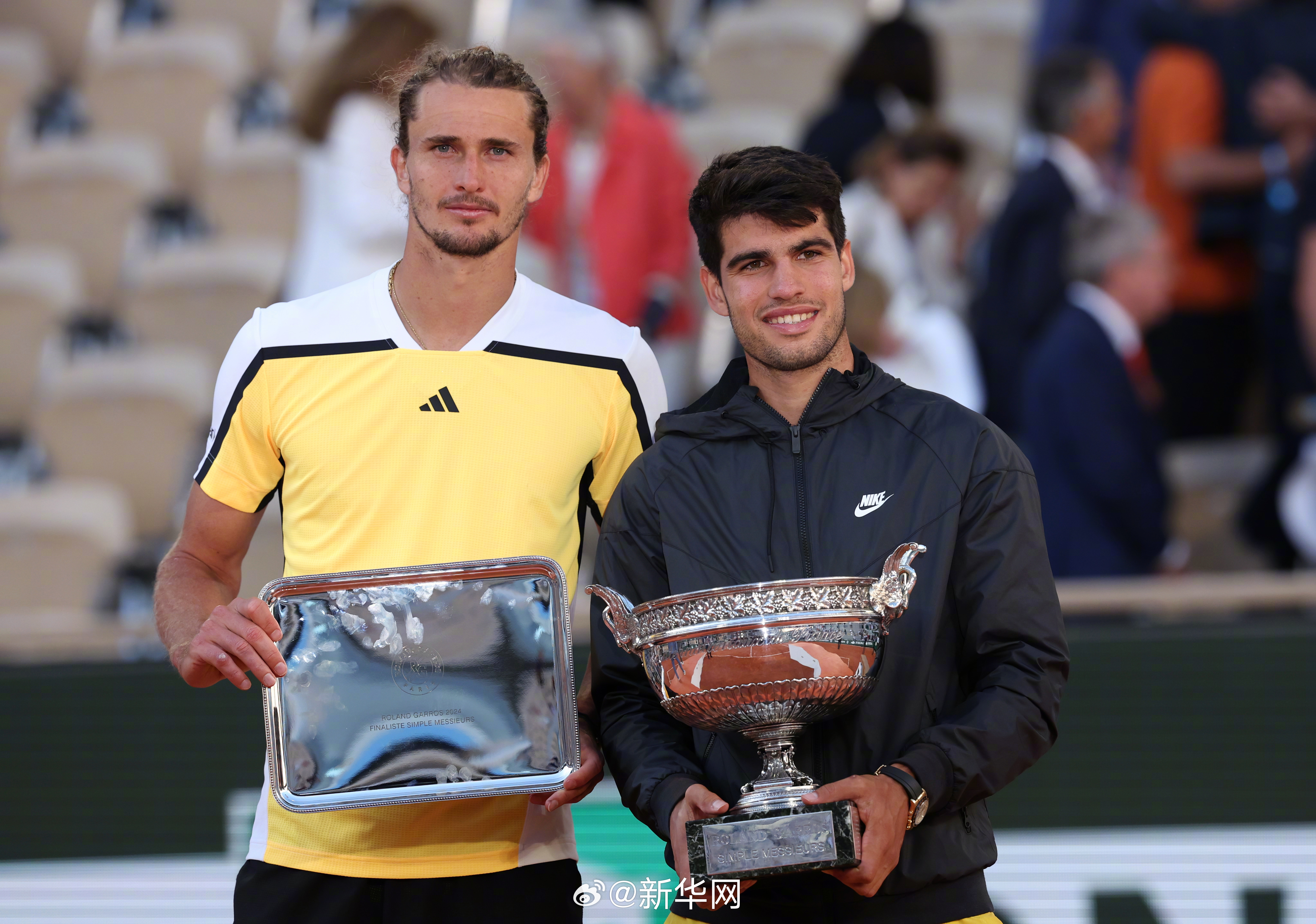 戴维斯杯力克温网,阿尔卡拉斯扛起全队 戴维斯杯力克温网,阿尔卡拉斯扛起全队