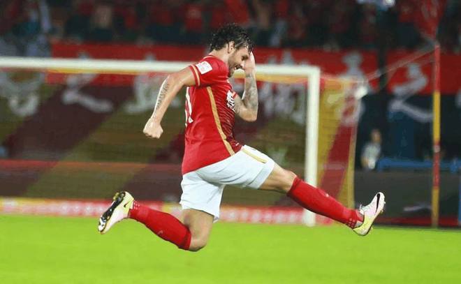 广州队轻取魔术，米切尔状态火热