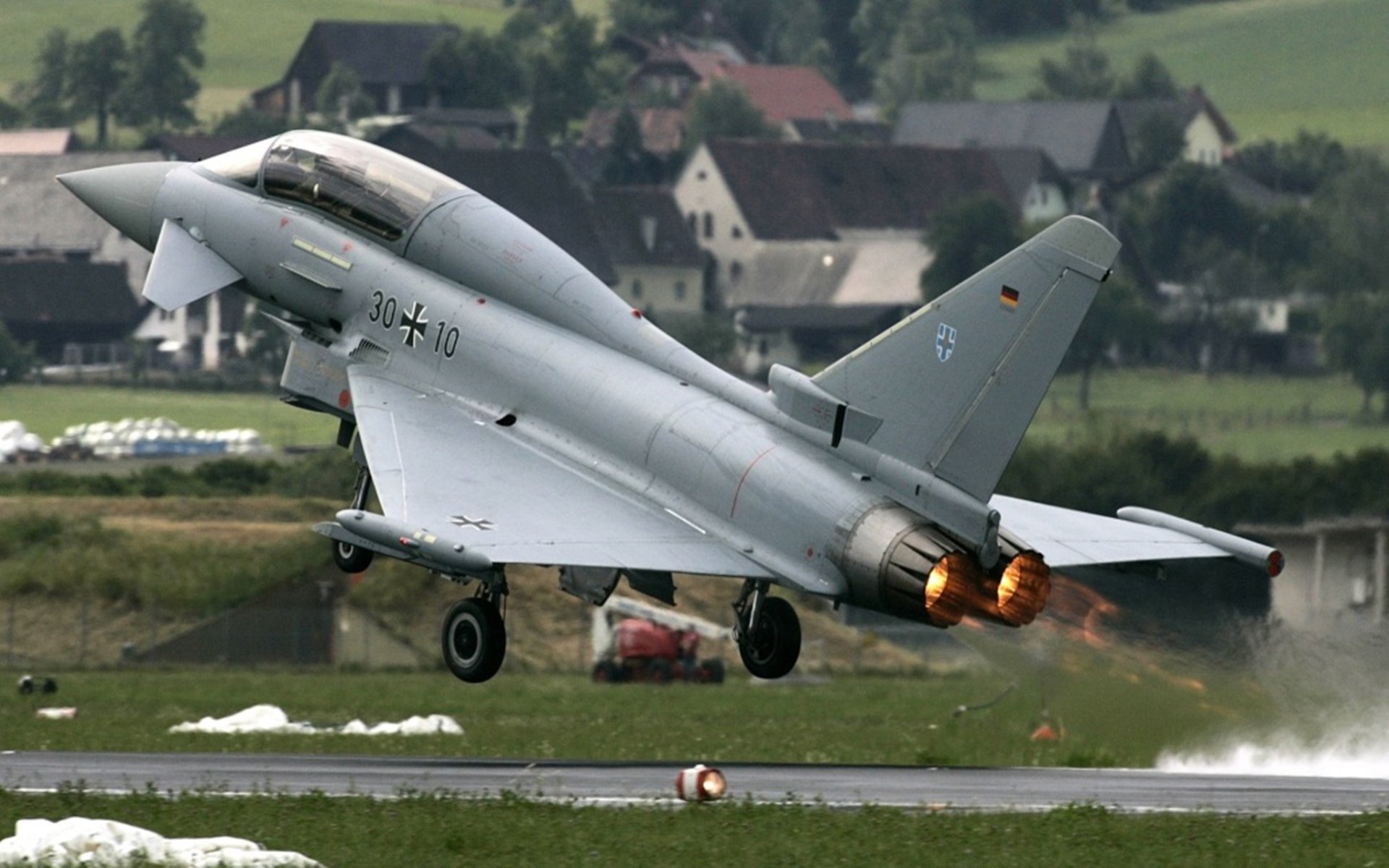 威尔士旋风席卷街道,当F1焦点战带走智利荣耀