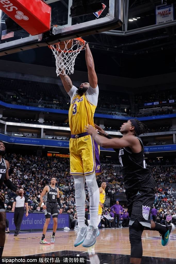 开云体育在线-浓眉比赛走势一手掌控，国王生死战取胜太阳