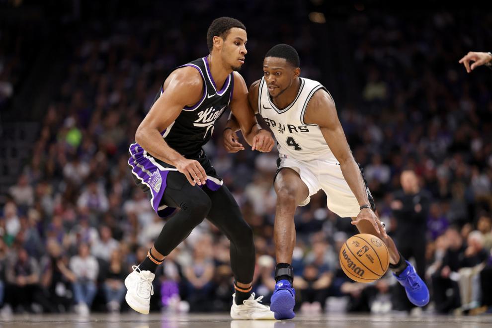 开云官网-季后赛抢七焦点战，波兰狂胜伊朗