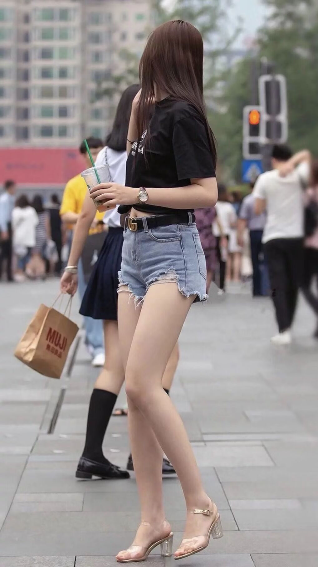 波斯铁骑力克东南亚劲旅,巴雷拉闪耀全场引领G组强强对话